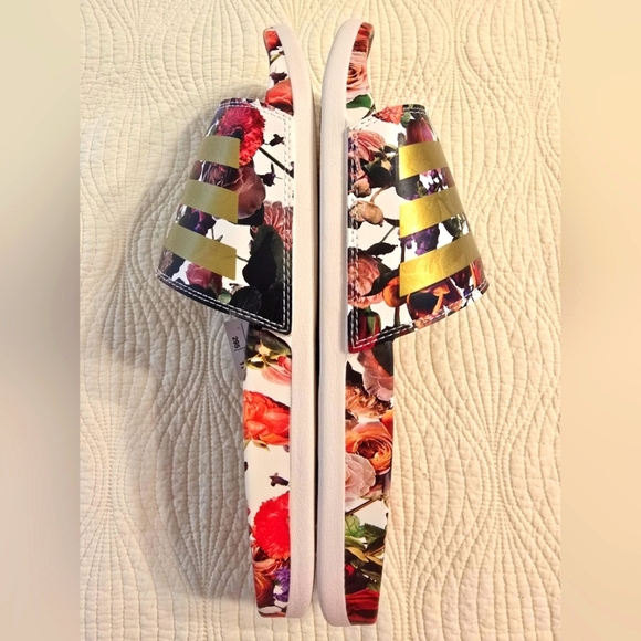 NWt Adidas Adilette Comfort Floral Slip On Slides / Slippers - Picture 4 of 6